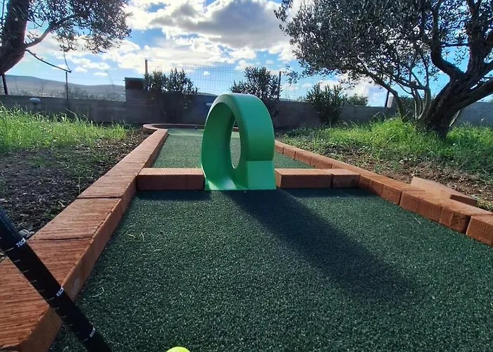 With Private Pool And Mini Golf Fjaka, Zadar Region Vikendica
