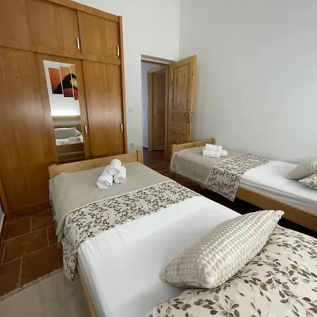 Tatil Evi With Private Pool And Mini Golf Fjaka, Zadar Region Bulic