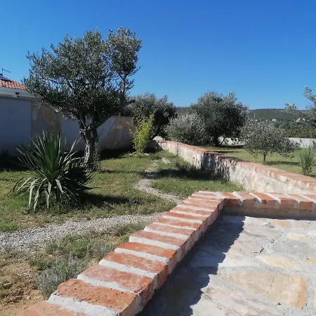 Lovely With Private Pool Fjaka, Zadar Region Bulic