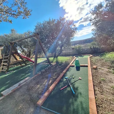 With Private Pool And Mini Golf Fjaka, Zadar Region Tatil Evi