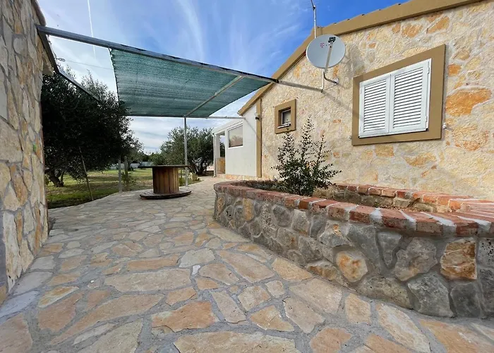 With Private Pool And Mini Golf Fjaka, Zadar Region *